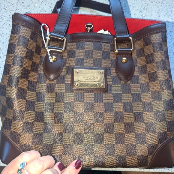 Louis Vuitton Hampstead PM Tote – Gorgeous, Classic, and Priced to GO! 👜 - Picture 1 of 16